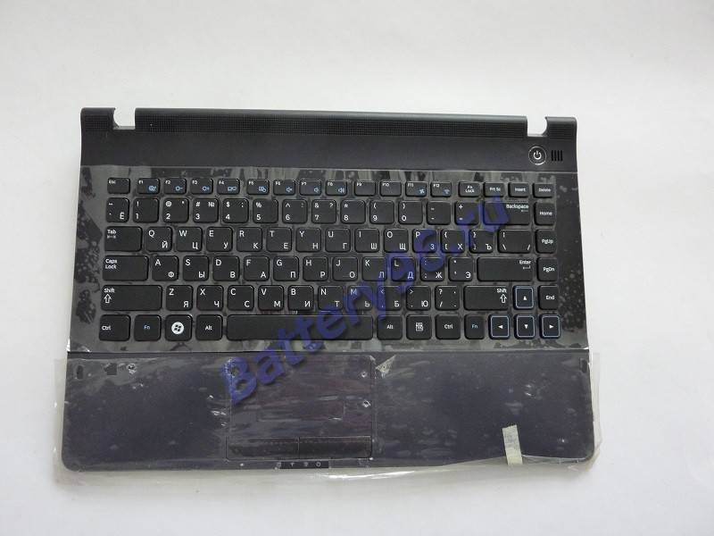 Верхняя панель ( топкейс ) с клавиатурой для ноутбука Samsung NP300E4A 104-195-116346-116346