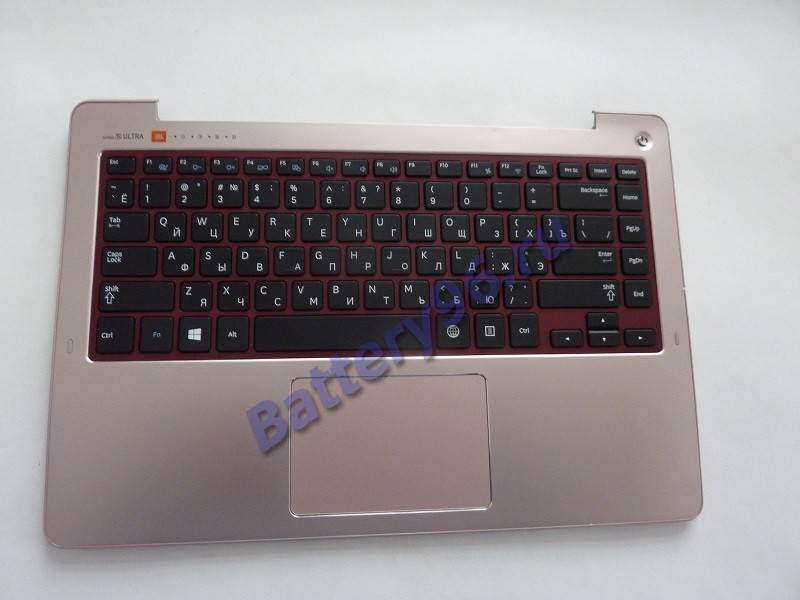 Верхняя панель ( топкейс ) с клавиатурой для ноутбука Samsung NP530U4E 104-195-116357-116357